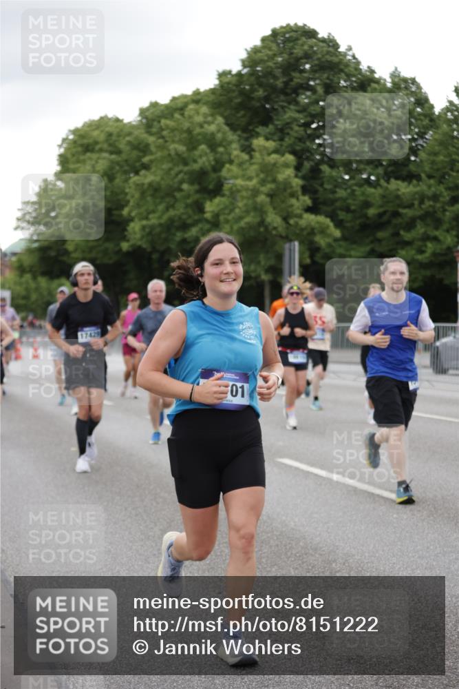 29.06.2025 - hella hamburg halbmarathon Jannik Wohlers http://msf.ph/oto/8151222 29.06.2025 10:51:32 Lombardsbrücke 1418, 1978, 3038, 4598, 4606, 5062, 5534, 6456, 6604, 6947, 7682, 8250, 8251, 8621, 9220, 9460, 9590, 9594, 9673, 9730, 10533, 10673, 10693, 10830, 11101, 11375, 12065, 12510, 12969, 13151, 13152, 14720, 14937, 14959, 15128, 16015, 16234, 17253, 17277, 17364, 17429, 17902, 18078, 18615, 18780, 18975 meine-sportfotos.de