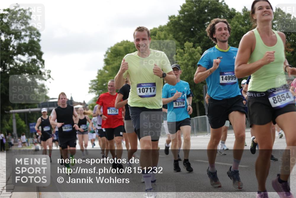 29.06.2025 - hella hamburg halbmarathon Jannik Wohlers http://msf.ph/oto/8151232 29.06.2025 10:14:33 Lombardsbrücke 1071, 1379, 1575, 2046, 2140, 2601, 2690, 3025, 3454, 3507, 3509, 3691, 3844, 4495, 4641, 5608, 5800, 6181, 6248, 6935, 7195, 7439, 7881, 8055, 8239, 8275, 8522, 8563, 8609, 8854, 9113, 9173, 9911, 10391, 10589, 10717, 10963, 11271, 11598, 11611, 11643, 11683, 12634, 13212, 13393, 13683, 14015, 14195, 14452, 14497, 14617, 14999, 15037, 15038, 15700, 16208, 16419, 17708, 17847, 18015, 18176 meine-sportfotos.de