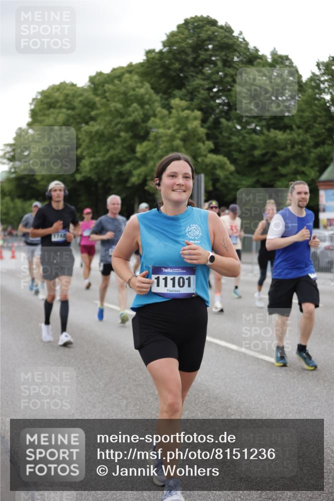 29.06.2025 - hella hamburg halbmarathon Jannik Wohlers http://msf.ph/oto/8151236 29.06.2025 10:51:32 Lombardsbrücke 1418, 1978, 3038, 4598, 4606, 5062, 5534, 6456, 6604, 6947, 7682, 8250, 8251, 8621, 9220, 9460, 9590, 9594, 9673, 9730, 10533, 10673, 10693, 10830, 11101, 11375, 12065, 12510, 12969, 13151, 13152, 14720, 14937, 14959, 15128, 16015, 16234, 17253, 17277, 17364, 17429, 17902, 18078, 18615, 18780, 18975 meine-sportfotos.de