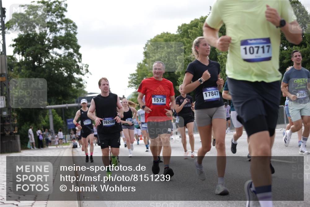 29.06.2025 - hella hamburg halbmarathon Jannik Wohlers http://msf.ph/oto/8151239 29.06.2025 10:14:34 Lombardsbrücke 1071, 1296, 1379, 1575, 1745, 2046, 2140, 2601, 2690, 3025, 3454, 3507, 3509, 3691, 3844, 4495, 4641, 5608, 5800, 6181, 6248, 7195, 7439, 7881, 8055, 8239, 8275, 8522, 8563, 8609, 8854, 9113, 9173, 9911, 9975, 10391, 10589, 10717, 10963, 11271, 11598, 11611, 11643, 11683, 12634, 13212, 13393, 13683, 14015, 14195, 14452, 14497, 14617, 14999, 15037, 15038, 15700, 16208, 16419, 17128, 17708, 17847, 18015, 18176 meine-sportfotos.de