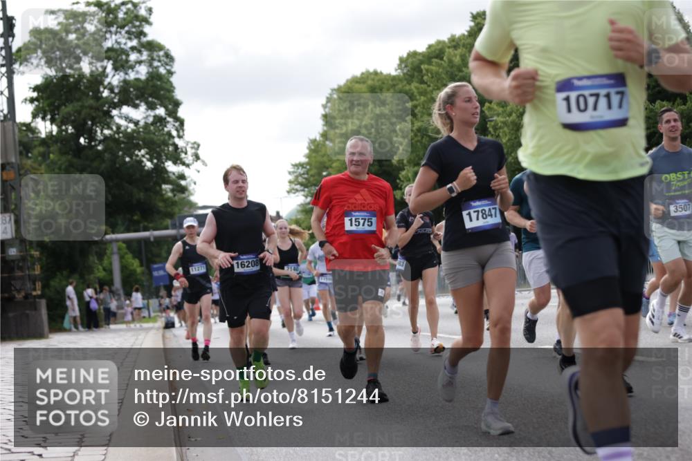 29.06.2025 - hella hamburg halbmarathon Jannik Wohlers http://msf.ph/oto/8151244 29.06.2025 10:14:34 Lombardsbrücke 1071, 1296, 1379, 1575, 1745, 2046, 2140, 2601, 2690, 3025, 3454, 3507, 3509, 3691, 3844, 4495, 4641, 5608, 5800, 6181, 6248, 7195, 7439, 7881, 8055, 8239, 8275, 8522, 8563, 8609, 8854, 9113, 9173, 9911, 9975, 10391, 10589, 10717, 10963, 11271, 11598, 11611, 11643, 11683, 12634, 13212, 13393, 13683, 14015, 14195, 14452, 14497, 14617, 14999, 15037, 15038, 15700, 16208, 16419, 17128, 17708, 17847, 18015, 18176 meine-sportfotos.de