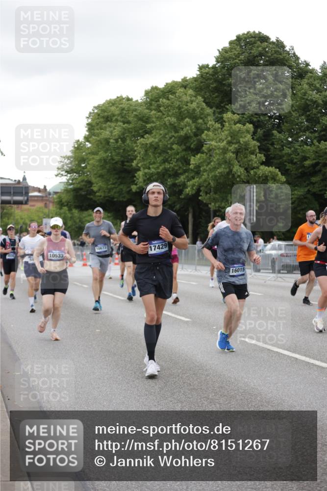 29.06.2025 - hella hamburg halbmarathon Jannik Wohlers http://msf.ph/oto/8151267 29.06.2025 10:51:33 Lombardsbrücke 1418, 1978, 3038, 4598, 4606, 5062, 5534, 6456, 6604, 7682, 8250, 8251, 8621, 9220, 9460, 9590, 9594, 9673, 9730, 10533, 10673, 10693, 10830, 11101, 11375, 12065, 12510, 12969, 13151, 13152, 14720, 14937, 14959, 15128, 16015, 16234, 17253, 17277, 17364, 17429, 17902, 18078, 18615, 18780, 18975 meine-sportfotos.de