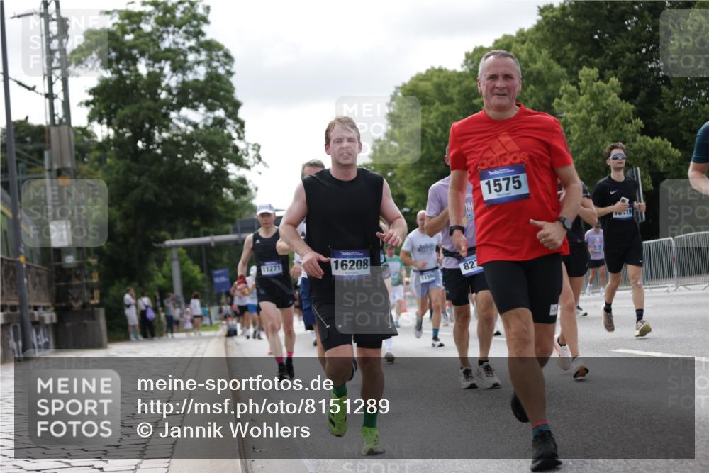 29.06.2025 - hella hamburg halbmarathon Jannik Wohlers http://msf.ph/oto/8151289 29.06.2025 10:14:35 Lombardsbrücke 1071, 1296, 1379, 1575, 1745, 2046, 2140, 2601, 2690, 3025, 3454, 3507, 3509, 3844, 4495, 4641, 5608, 5800, 6181, 6248, 7195, 7439, 7881, 8055, 8237, 8239, 8275, 8522, 8563, 8609, 8854, 9113, 9173, 9911, 9975, 10589, 10717, 10963, 11271, 11598, 11611, 11643, 11683, 12634, 13212, 13393, 13683, 14015, 14195, 14452, 14497, 14617, 14999, 15037, 15038, 15700, 16208, 16419, 17128, 17708, 17847, 18015, 18176 meine-sportfotos.de