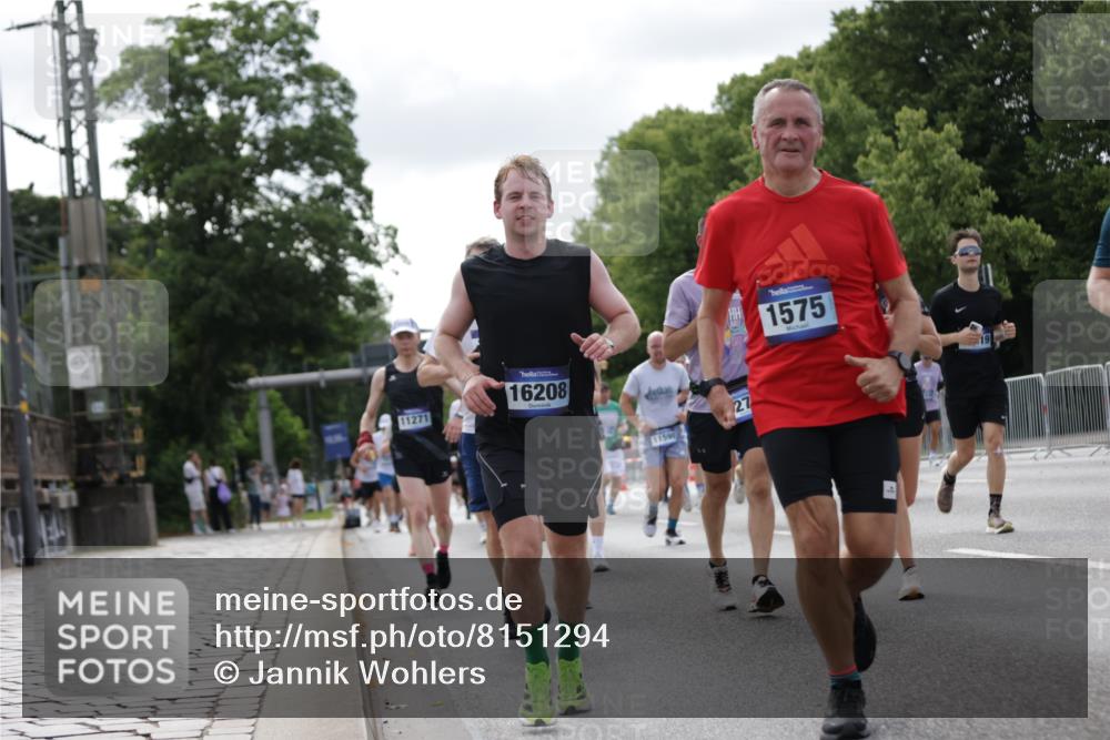 29.06.2025 - hella hamburg halbmarathon Jannik Wohlers http://msf.ph/oto/8151294 29.06.2025 10:14:35 Lombardsbrücke 1071, 1296, 1379, 1575, 1745, 2046, 2140, 2601, 2690, 3025, 3454, 3507, 3509, 3844, 4495, 4641, 5608, 5800, 6181, 6248, 7195, 7439, 7881, 8055, 8237, 8239, 8275, 8522, 8563, 8609, 8854, 9113, 9173, 9911, 9975, 10589, 10717, 10963, 11271, 11598, 11611, 11643, 11683, 12634, 13212, 13393, 13683, 14015, 14195, 14452, 14497, 14617, 14999, 15037, 15038, 15700, 16208, 16419, 17128, 17708, 17847, 18015, 18176 meine-sportfotos.de