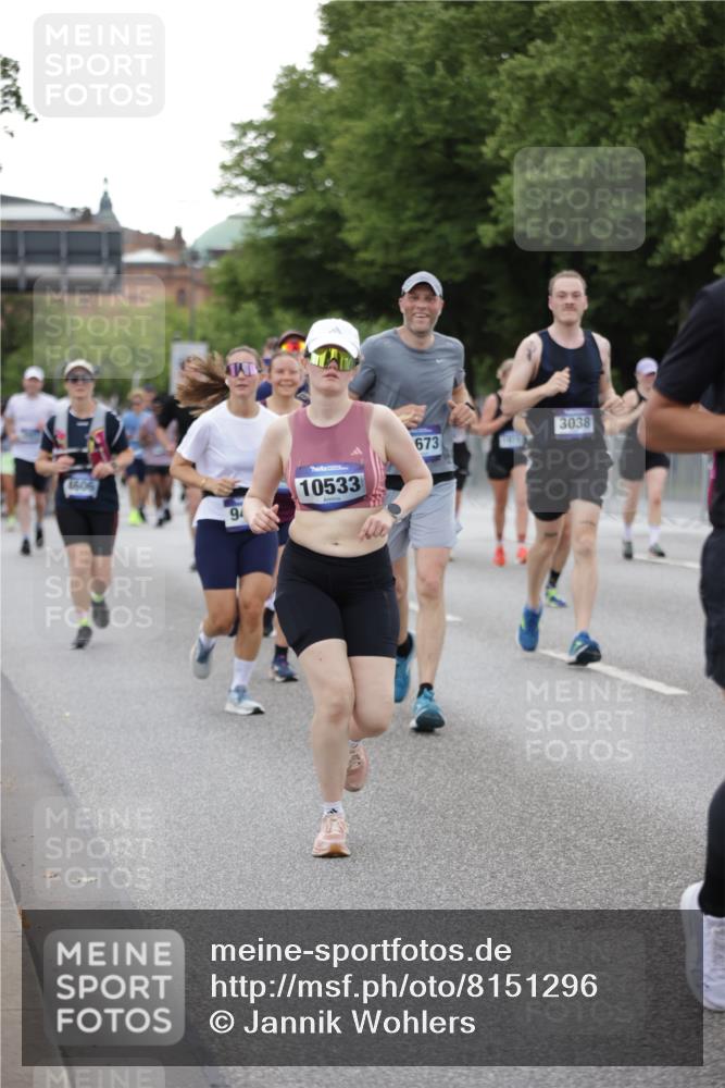 29.06.2025 - hella hamburg halbmarathon Jannik Wohlers http://msf.ph/oto/8151296 29.06.2025 10:51:34 Lombardsbrücke 1418, 1978, 3038, 4087, 4598, 4606, 5062, 5534, 6456, 6604, 7682, 8250, 8251, 8621, 9220, 9460, 9590, 9594, 9673, 9730, 10533, 10673, 10693, 11101, 11375, 12065, 12510, 12969, 13151, 13152, 14720, 14937, 14959, 15128, 16015, 16234, 17253, 17277, 17364, 17429, 17902, 18078, 18615, 18780, 18975 meine-sportfotos.de