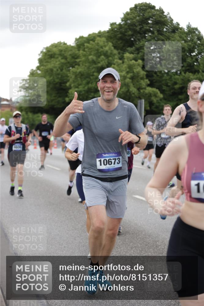 29.06.2025 - hella hamburg halbmarathon Jannik Wohlers http://msf.ph/oto/8151357 29.06.2025 10:51:37 Lombardsbrücke 1418, 1978, 3038, 4087, 4273, 4598, 4606, 5062, 6456, 6604, 6985, 7682, 8250, 8251, 8621, 9220, 9460, 9590, 9594, 9673, 9730, 10533, 10673, 11101, 11375, 12510, 12969, 14235, 14720, 15128, 16015, 16234, 17253, 17277, 17429, 17902, 18078, 18221, 18615, 18780, 18975 meine-sportfotos.de