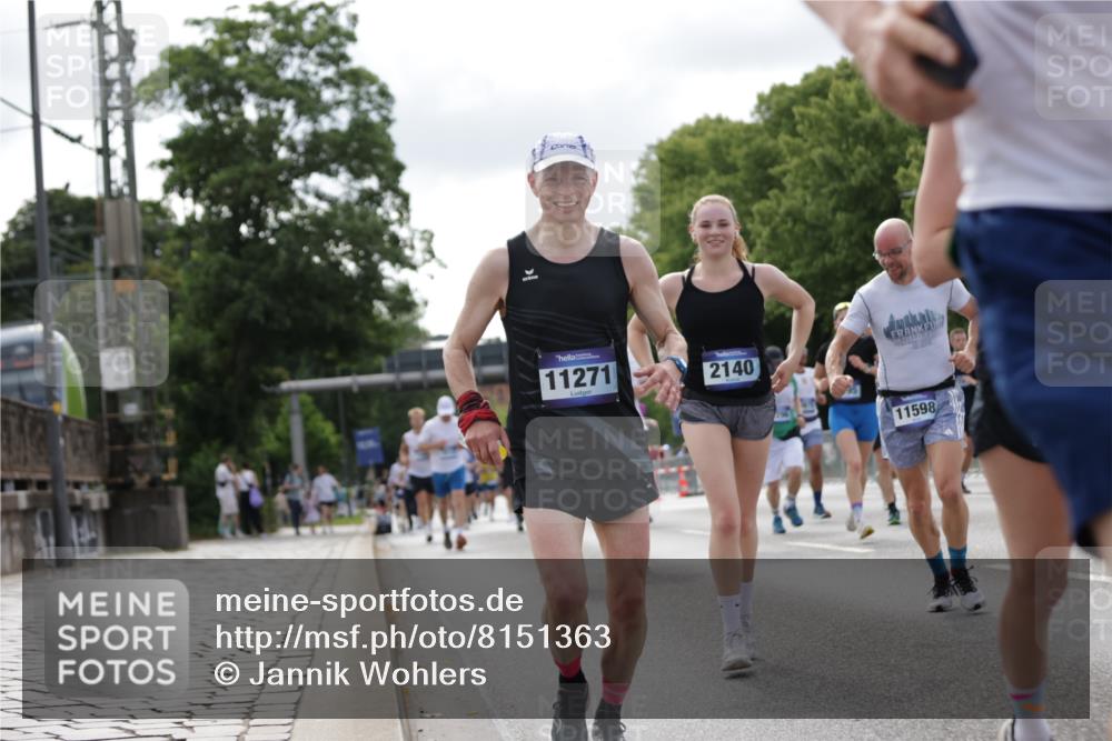 29.06.2025 - hella hamburg halbmarathon Jannik Wohlers http://msf.ph/oto/8151363 29.06.2025 10:14:38 Lombardsbrücke 1071, 1296, 1379, 1575, 1745, 2140, 2281, 2601, 2690, 3025, 3507, 3509, 3513, 3844, 4495, 4641, 5608, 5800, 6181, 6248, 6317, 7195, 7439, 7881, 8237, 8239, 8275, 8522, 8563, 8609, 8854, 9113, 9911, 9975, 10589, 10717, 10963, 11271, 11598, 11611, 11643, 11683, 12634, 13393, 13683, 13881, 14195, 14452, 14617, 14999, 15037, 15038, 16208, 16419, 17128, 17708, 17847, 18015, 18176 meine-sportfotos.de