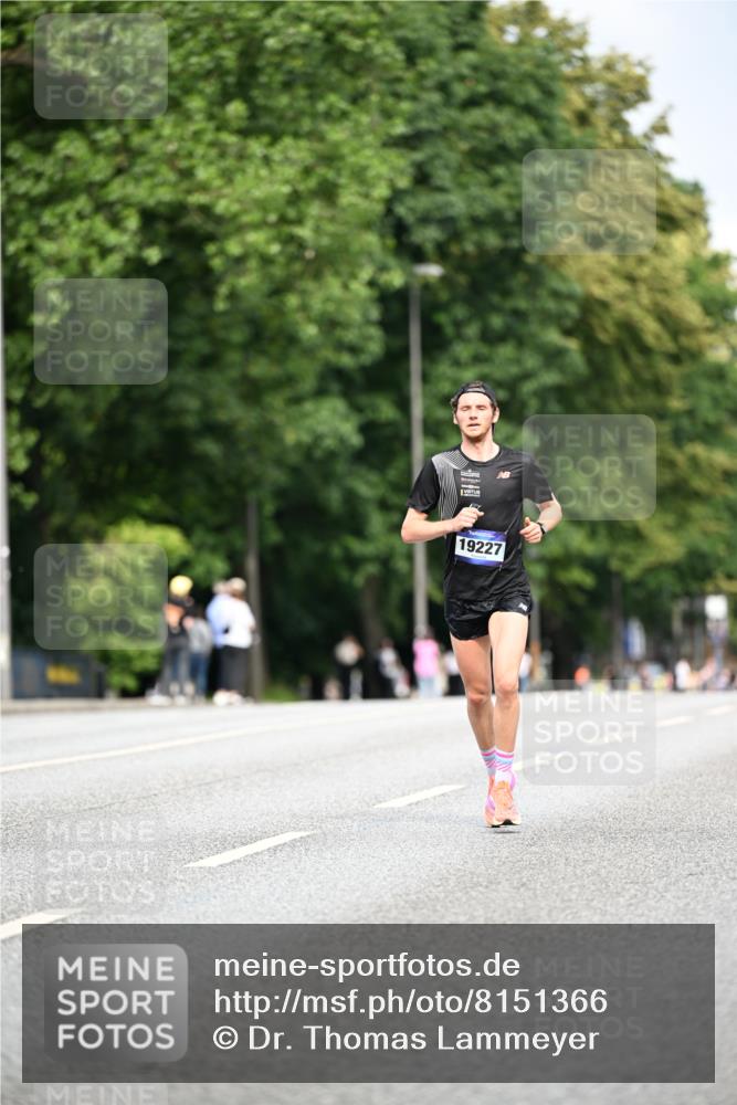 29.06.2025 - hella hamburg halbmarathon Dr. Thomas Lammeyer http://msf.ph/oto/8151366 29.06.2025 09:39:24 Kennedybrücke  meine-sportfotos.de