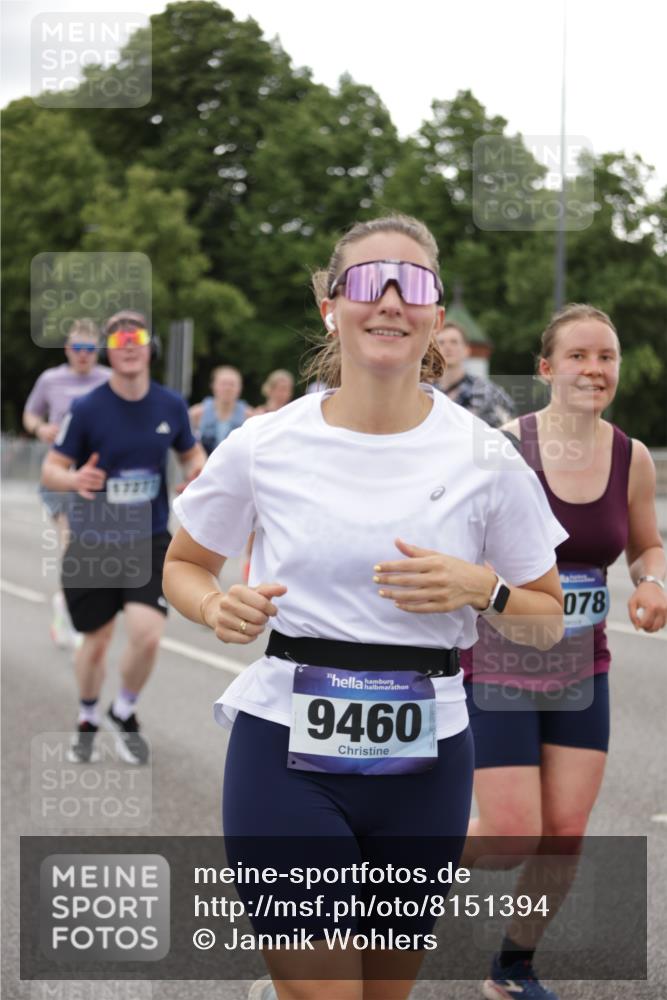 29.06.2025 - hella hamburg halbmarathon Jannik Wohlers http://msf.ph/oto/8151394 29.06.2025 10:51:39 Lombardsbrücke 1418, 1978, 3038, 4087, 4273, 4436, 4598, 4606, 5062, 6456, 6985, 7682, 8194, 8196, 8250, 8251, 8621, 9460, 9590, 9730, 10342, 10533, 10673, 11101, 11126, 11127, 11375, 12510, 12525, 12969, 14215, 14235, 14720, 15128, 16015, 16234, 17253, 17277, 17429, 17902, 18078, 18221, 18615, 18780, 18975 meine-sportfotos.de