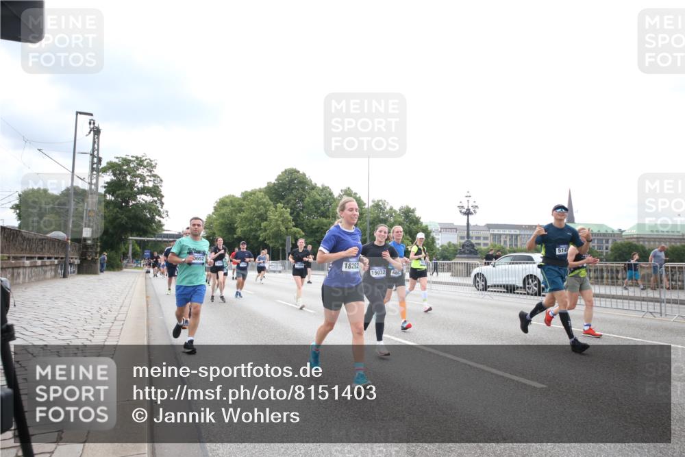 29.06.2025 - hella hamburg halbmarathon Jannik Wohlers http://msf.ph/oto/8151403 29.06.2025 10:35:14 Lombardsbrücke 1336, 1730, 1786, 1821, 2001, 2425, 2787, 3243, 4333, 4902, 4965, 5147, 5240, 5793, 6021, 6381, 6746, 6867, 7382, 8333, 8567, 9342, 9470, 9803, 9806, 9819, 10567, 10652, 12026, 12097, 12408, 12851, 13240, 13318, 13505, 13805, 13899, 14402, 14684, 15032, 16487, 16710, 17289, 17331, 17689, 17817, 17868, 17883, 17974, 17996, 17998, 18036, 18292, 18361, 18524, 18570, 18912 meine-sportfotos.de
