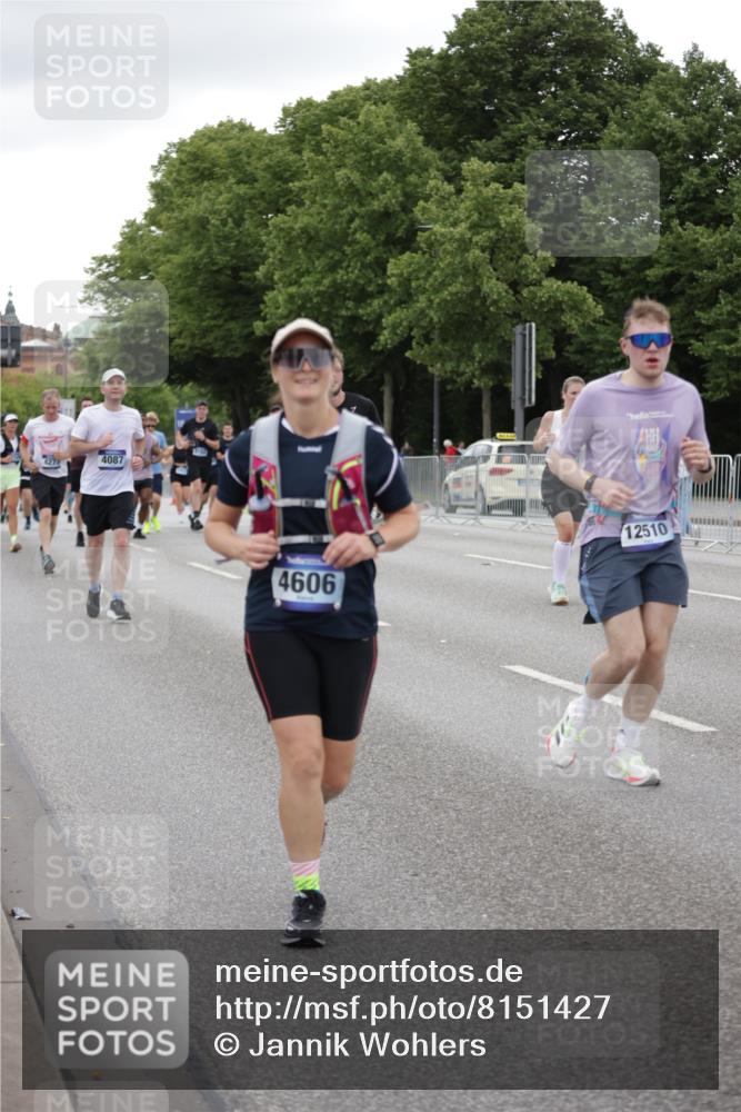 29.06.2025 - hella hamburg halbmarathon Jannik Wohlers http://msf.ph/oto/8151427 29.06.2025 10:51:40 Lombardsbrücke 1418, 1978, 3038, 4087, 4273, 4436, 4598, 4606, 5062, 6404, 6406, 6456, 6985, 7682, 8194, 8196, 8250, 8251, 8621, 9460, 9730, 10342, 10533, 10673, 11101, 11126, 11127, 11375, 12510, 12525, 12969, 14215, 14235, 14720, 15128, 16015, 16234, 17253, 17277, 17429, 17902, 18078, 18221, 18615, 18780, 18975 meine-sportfotos.de
