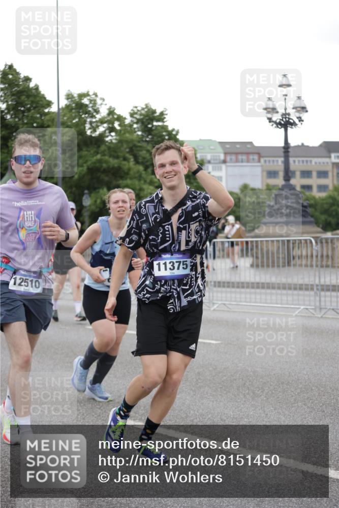 29.06.2025 - hella hamburg halbmarathon Jannik Wohlers http://msf.ph/oto/8151450 29.06.2025 10:51:41 Lombardsbrücke 1418, 1978, 3038, 4087, 4273, 4436, 4598, 4606, 5062, 6403, 6404, 6406, 6456, 6985, 7682, 8194, 8196, 8250, 8251, 8621, 9460, 9730, 10342, 10533, 10673, 11101, 11126, 11127, 11375, 12089, 12510, 12525, 12969, 13538, 14215, 14235, 14720, 15128, 16015, 16234, 17253, 17277, 17902, 18078, 18221, 18615, 18780, 18975 meine-sportfotos.de