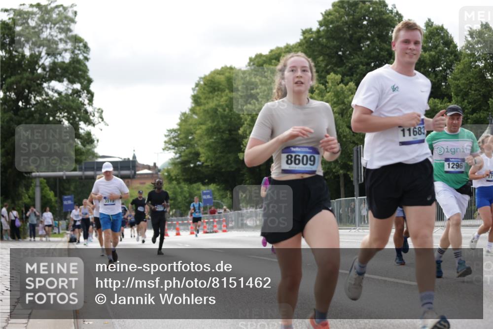 29.06.2025 - hella hamburg halbmarathon Jannik Wohlers http://msf.ph/oto/8151462 29.06.2025 10:14:41 Lombardsbrücke 1296, 1379, 1524, 1575, 1745, 2140, 2281, 3507, 3509, 3513, 3650, 3844, 4495, 4641, 5800, 6181, 6248, 6317, 7439, 7881, 8237, 8239, 8275, 8522, 8563, 8609, 8854, 9113, 9911, 9975, 10589, 10717, 11271, 11598, 11611, 11683, 12634, 13393, 13683, 13881, 14195, 14617, 14999, 15037, 15038, 16208, 16419, 17128, 17708, 17847, 18176, 18800 meine-sportfotos.de