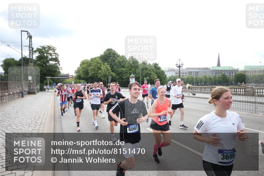 29.06.2025 - hella hamburg halbmarathon Jannik Wohlers http://msf.ph/oto/8151470 29.06.2025 10:35:51 Lombardsbrücke 1008, 1010, 1102, 1775, 1780, 1835, 2870, 3398, 3404, 3699, 3741, 3877, 4245, 4326, 4442, 4937, 5012, 5246, 5427, 5540, 5573, 5666, 5809, 5919, 6092, 6093, 6184, 6417, 6896, 7086, 7111, 7140, 7275, 7575, 7576, 8356, 8498, 8581, 9117, 9229, 9978, 10112, 10146, 10336, 10341, 10577, 11010, 11541, 12343, 12660, 12661, 13227, 13422, 13600, 13602, 13679, 14249, 14251, 14296, 15075, 15078, 15234, 15248, 15370, 15587, 15617, 15618, 15676, 15677, 15876 meine-sportfotos.de
