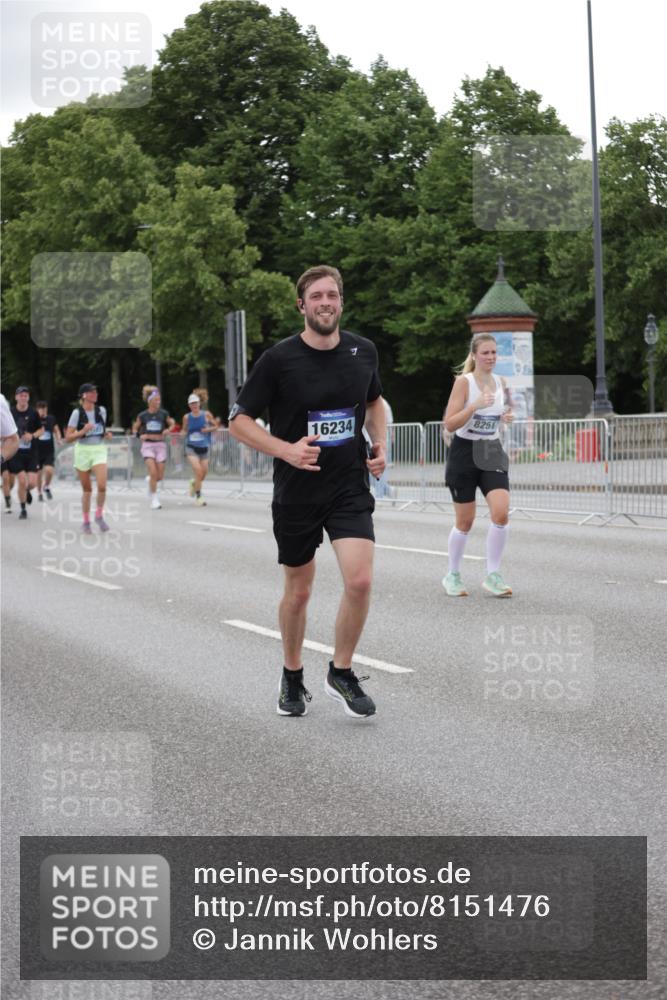 29.06.2025 - hella hamburg halbmarathon Jannik Wohlers http://msf.ph/oto/8151476 29.06.2025 10:51:42 Lombardsbrücke 1418, 1978, 3038, 4087, 4273, 4436, 4598, 4606, 5062, 5262, 6403, 6404, 6406, 6456, 6985, 7682, 7691, 8194, 8196, 8250, 8251, 8621, 9460, 9730, 10342, 10533, 10673, 11101, 11126, 11127, 11375, 12089, 12510, 12525, 12969, 13538, 14215, 14235, 14720, 15128, 16015, 16234, 17253, 17277, 17326, 17327, 17902, 18078, 18221, 18615, 18975 meine-sportfotos.de