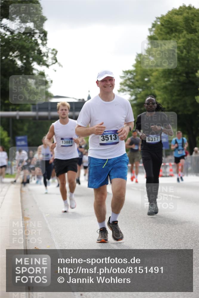 29.06.2025 - hella hamburg halbmarathon Jannik Wohlers http://msf.ph/oto/8151491 29.06.2025 10:14:43 Lombardsbrücke 1296, 1379, 1524, 1575, 1745, 2140, 2281, 3507, 3509, 3513, 3650, 3844, 4495, 4641, 5800, 5986, 6181, 6248, 6317, 7439, 7881, 8237, 8239, 8275, 8522, 8563, 8609, 8854, 9113, 9911, 9975, 10589, 10717, 11271, 11598, 11611, 11683, 12634, 13683, 13881, 14195, 14617, 14999, 15037, 15038, 16208, 16419, 17128, 17708, 17847, 18769, 18800 meine-sportfotos.de