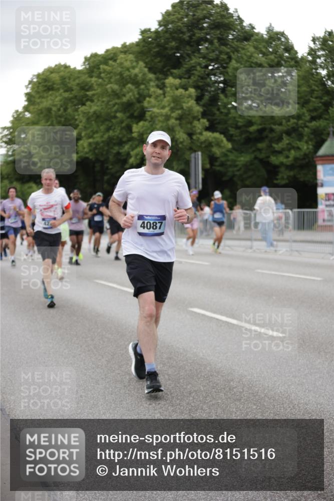 29.06.2025 - hella hamburg halbmarathon Jannik Wohlers http://msf.ph/oto/8151516 29.06.2025 10:51:43 Lombardsbrücke 1418, 1978, 3038, 4087, 4273, 4436, 4598, 4606, 5062, 5262, 6403, 6404, 6406, 6456, 6985, 7682, 7691, 8194, 8196, 8250, 8251, 8621, 9368, 9460, 9730, 10342, 10533, 10673, 11101, 11126, 11127, 11375, 12089, 12510, 12525, 12969, 13538, 14215, 14235, 14720, 15128, 16015, 16234, 16262, 16973, 17253, 17277, 17326, 17327, 17902, 18078, 18221, 18615 meine-sportfotos.de