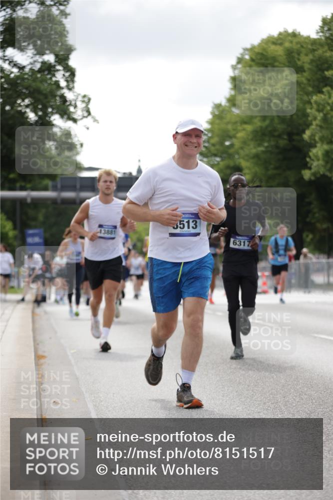 29.06.2025 - hella hamburg halbmarathon Jannik Wohlers http://msf.ph/oto/8151517 29.06.2025 10:14:43 Lombardsbrücke 1296, 1379, 1524, 1575, 1745, 2140, 2281, 3507, 3509, 3513, 3650, 3844, 4495, 4641, 5800, 5986, 6181, 6248, 6317, 7439, 7881, 8237, 8239, 8275, 8522, 8563, 8609, 8854, 9113, 9911, 9975, 10589, 10717, 11271, 11598, 11611, 11683, 12634, 13683, 13881, 14195, 14617, 14999, 15037, 15038, 16208, 16419, 17128, 17708, 17847, 18769, 18800 meine-sportfotos.de