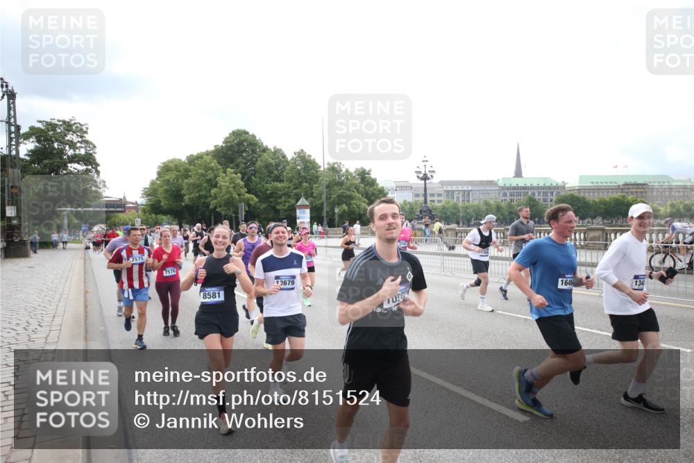 29.06.2025 - hella hamburg halbmarathon Jannik Wohlers http://msf.ph/oto/8151524 29.06.2025 10:35:52 Lombardsbrücke 1008, 1010, 1102, 1775, 1780, 1835, 2870, 3398, 3404, 3699, 3741, 3877, 4245, 4326, 4442, 4937, 5012, 5246, 5427, 5540, 5573, 5666, 5809, 5919, 6092, 6093, 6417, 6896, 7086, 7111, 7140, 7275, 7575, 7576, 8356, 8498, 8530, 8581, 9117, 9229, 9978, 10024, 10112, 10146, 10336, 10341, 10577, 11010, 11541, 11637, 12343, 12660, 12661, 13227, 13422, 13600, 13679, 14249, 14251, 14296, 15075, 15078, 15234, 15248, 15370, 15587, 15617, 15618, 15676, 15677, 15876 meine-sportfotos.de