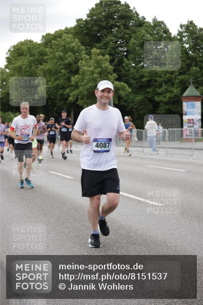 29.06.2025 - hella hamburg halbmarathon Jannik Wohlers http://msf.ph/oto/8151537 29.06.2025 10:51:43 Lombardsbrücke 1418, 1978, 3038, 4087, 4273, 4436, 4598, 4606, 5062, 5262, 6403, 6404, 6406, 6456, 6985, 7682, 7691, 8194, 8196, 8250, 8251, 8621, 9368, 9460, 9730, 10342, 10533, 10673, 11101, 11126, 11127, 11375, 12089, 12510, 12525, 12969, 13538, 14215, 14235, 14720, 15128, 16015, 16234, 16262, 16973, 17253, 17277, 17326, 17327, 17902, 18078, 18221, 18615 meine-sportfotos.de