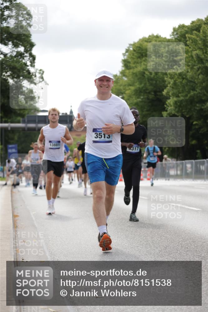 29.06.2025 - hella hamburg halbmarathon Jannik Wohlers http://msf.ph/oto/8151538 29.06.2025 10:14:44 Lombardsbrücke 1296, 1379, 1524, 1575, 1745, 2140, 2281, 3507, 3509, 3513, 3650, 3844, 4495, 4641, 5800, 5986, 6181, 6248, 6317, 7881, 8237, 8239, 8275, 8522, 8563, 8609, 8854, 9113, 9847, 9911, 9975, 10589, 10717, 11271, 11598, 11611, 11683, 12634, 13683, 13881, 14617, 14999, 15037, 15038, 16208, 16419, 17128, 17708, 17847, 18769, 18800, 18939 meine-sportfotos.de