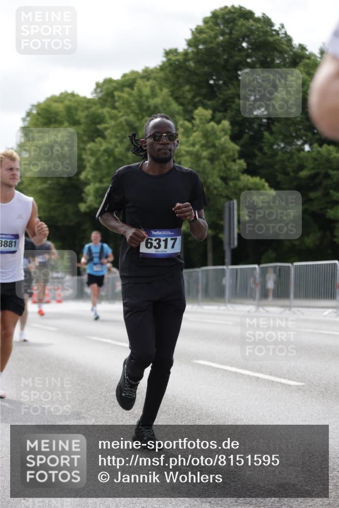 29.06.2025 - hella hamburg halbmarathon Jannik Wohlers http://msf.ph/oto/8151595 29.06.2025 10:14:46 Lombardsbrücke 1296, 1379, 1524, 1575, 1745, 2140, 2281, 3507, 3509, 3513, 3650, 3844, 4495, 4641, 5271, 5800, 5986, 6181, 6248, 6317, 7452, 7881, 8237, 8256, 8275, 8563, 8609, 9113, 9847, 9911, 9975, 10589, 10717, 11271, 11598, 11611, 11683, 12524, 12634, 13683, 13881, 14617, 14999, 15037, 15038, 16208, 16419, 17128, 17708, 17847, 18769, 18800, 18939 meine-sportfotos.de