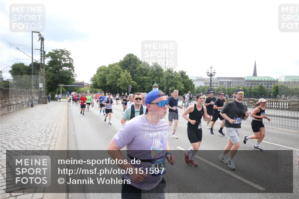 29.06.2025 - hella hamburg halbmarathon Jannik Wohlers http://msf.ph/oto/8151597 29.06.2025 10:35:55 Lombardsbrücke 1008, 1010, 1102, 1224, 1780, 1835, 3398, 3404, 3699, 3741, 4245, 4442, 4937, 5012, 5246, 5427, 5540, 5573, 5666, 5747, 5809, 5919, 6092, 6093, 6417, 6667, 6896, 7086, 7111, 7140, 7275, 7575, 7576, 7632, 8498, 8530, 8581, 9115, 9117, 9229, 9978, 10024, 10112, 10146, 10336, 10341, 10577, 10984, 11010, 11541, 11637, 12343, 12493, 12660, 12661, 13227, 13422, 13600, 13679, 14251, 14296, 15075, 15078, 15234, 15370, 15587, 15617, 15618, 15676, 15677, 15876 meine-sportfotos.de