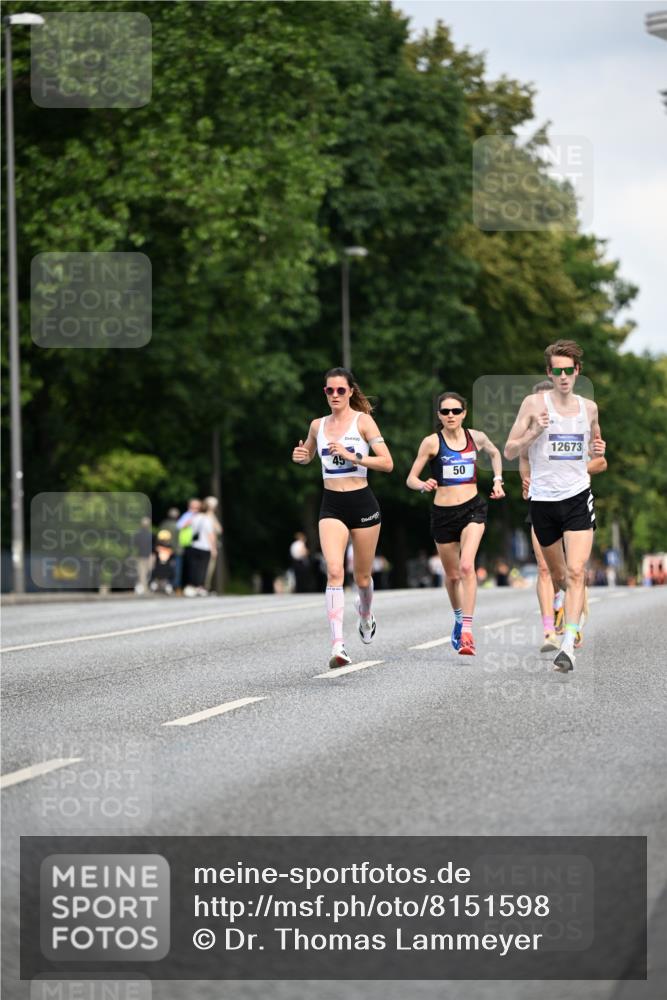 29.06.2025 - hella hamburg halbmarathon Dr. Thomas Lammeyer http://msf.ph/oto/8151598 29.06.2025 09:40:40 Kennedybrücke 45, 50, 3944 meine-sportfotos.de
