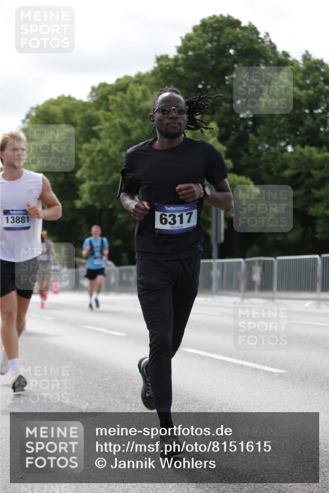 29.06.2025 - hella hamburg halbmarathon Jannik Wohlers http://msf.ph/oto/8151615 29.06.2025 10:14:46 Lombardsbrücke 1296, 1379, 1524, 1575, 1745, 2140, 2281, 3507, 3509, 3513, 3650, 3844, 4495, 4641, 5271, 5800, 5986, 6181, 6248, 6317, 7452, 7881, 8237, 8256, 8275, 8563, 8609, 9113, 9847, 9911, 9975, 10589, 10717, 11271, 11598, 11611, 11683, 12524, 12634, 13683, 13881, 14617, 14999, 15037, 15038, 16208, 16419, 17128, 17708, 17847, 18769, 18800, 18939 meine-sportfotos.de
