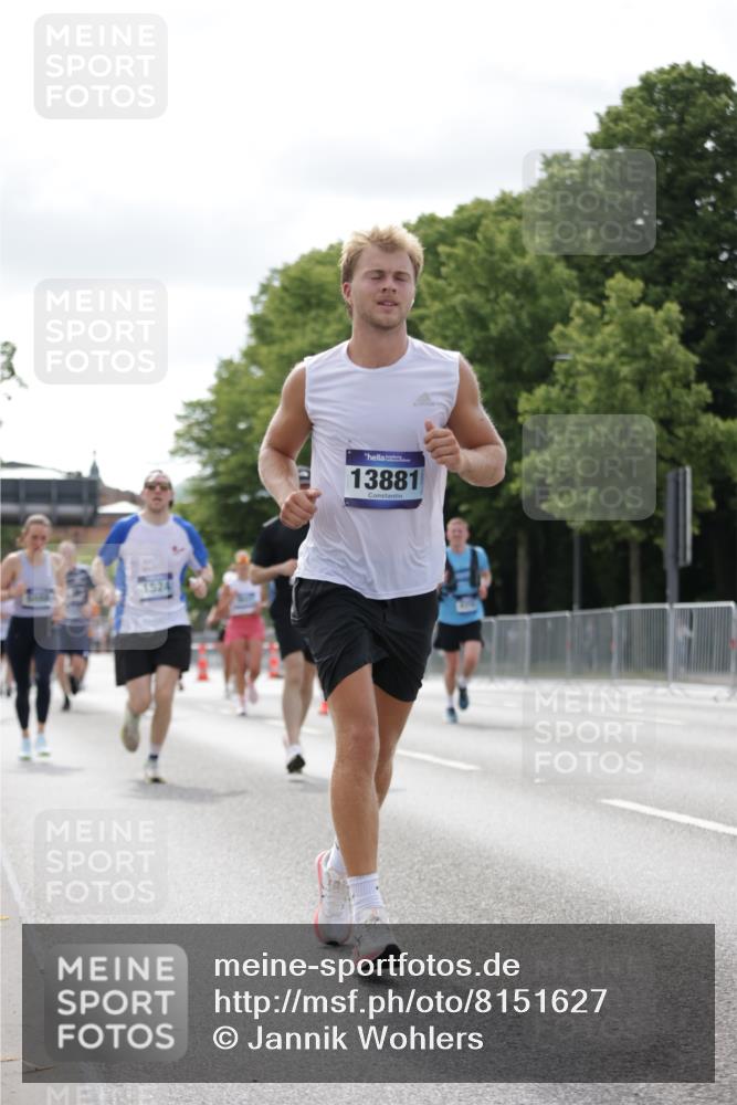 29.06.2025 - hella hamburg halbmarathon Jannik Wohlers http://msf.ph/oto/8151627 29.06.2025 10:14:47 Lombardsbrücke 1296, 1379, 1524, 1575, 1745, 2140, 2281, 3507, 3509, 3513, 3650, 3844, 4495, 4641, 5271, 5800, 5986, 6181, 6248, 6317, 7452, 7881, 8237, 8256, 8275, 8609, 9113, 9847, 9911, 9975, 9997, 10589, 11271, 11598, 11611, 11683, 12524, 12634, 13683, 13881, 14617, 15037, 15038, 16208, 16419, 17128, 17847, 18769, 18800, 18939 meine-sportfotos.de
