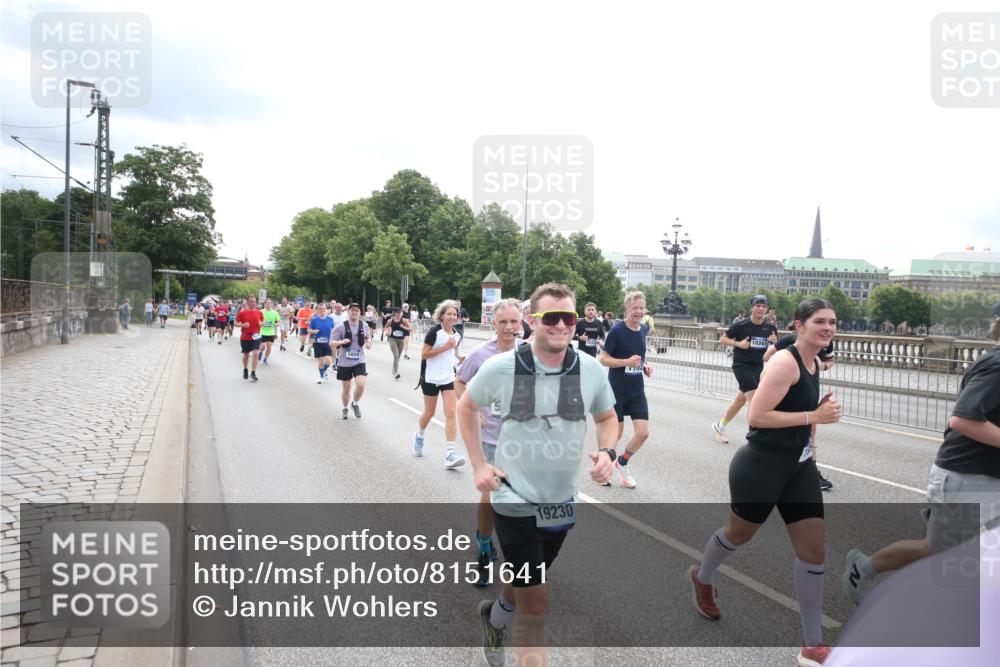 29.06.2025 - hella hamburg halbmarathon Jannik Wohlers http://msf.ph/oto/8151641 29.06.2025 10:35:55 Lombardsbrücke 1008, 1010, 1102, 1224, 1780, 1835, 3398, 3404, 3699, 3741, 4245, 4442, 4937, 5012, 5246, 5427, 5540, 5573, 5666, 5747, 5809, 5919, 6092, 6093, 6417, 6667, 6896, 7086, 7111, 7140, 7275, 7575, 7576, 7632, 8498, 8530, 8581, 9115, 9117, 9229, 9978, 10024, 10112, 10146, 10336, 10341, 10577, 10984, 11010, 11541, 11637, 12343, 12493, 12660, 12661, 13227, 13422, 13600, 13679, 14251, 14296, 15075, 15078, 15234, 15370, 15587, 15617, 15618, 15676, 15677, 15876 meine-sportfotos.de
