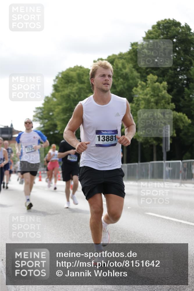 29.06.2025 - hella hamburg halbmarathon Jannik Wohlers http://msf.ph/oto/8151642 29.06.2025 10:14:47 Lombardsbrücke 1296, 1379, 1524, 1575, 1745, 2140, 2281, 3507, 3509, 3513, 3650, 3844, 4495, 4641, 5271, 5800, 5986, 6181, 6248, 6317, 7452, 7881, 8237, 8256, 8275, 8609, 9113, 9847, 9911, 9975, 9997, 10589, 11271, 11598, 11611, 11683, 12524, 12634, 13683, 13881, 14617, 15037, 15038, 16208, 16419, 17128, 17847, 18769, 18800, 18939 meine-sportfotos.de