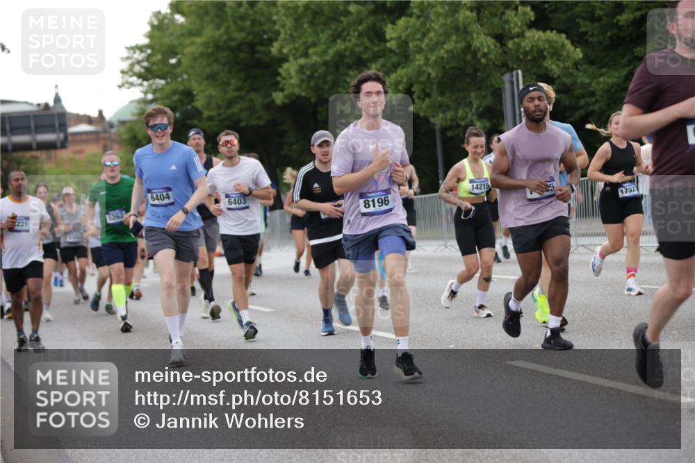 29.06.2025 - hella hamburg halbmarathon Jannik Wohlers http://msf.ph/oto/8151653 29.06.2025 10:51:47 Lombardsbrücke 1418, 1978, 3038, 4087, 4273, 4436, 4598, 4606, 4815, 5062, 5262, 6386, 6403, 6404, 6406, 6456, 6985, 7690, 7691, 8194, 8196, 8250, 8251, 8621, 9368, 9460, 9730, 10296, 10342, 10634, 10673, 10884, 11126, 11127, 11375, 11736, 11899, 11974, 12089, 12247, 12510, 12525, 12558, 12969, 13094, 13538, 14215, 14235, 14720, 16234, 16262, 16492, 16752, 16973, 17253, 17277, 17326, 17327, 18078, 18221, 18668, 18756, 18817 meine-sportfotos.de