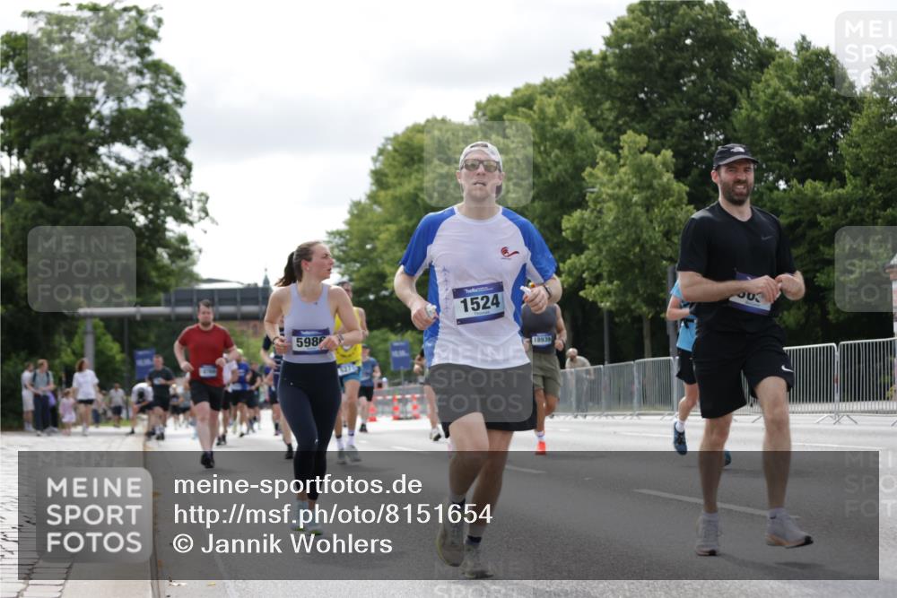 29.06.2025 - hella hamburg halbmarathon Jannik Wohlers http://msf.ph/oto/8151654 29.06.2025 10:14:49 Lombardsbrücke 1296, 1524, 1745, 2281, 3513, 3650, 3844, 4495, 5271, 5986, 6317, 7452, 7810, 7881, 8237, 8256, 8275, 8609, 9113, 9847, 9975, 9997, 10589, 11271, 11598, 11683, 12524, 12634, 13683, 13881, 14617, 15037, 15038, 15150, 15740, 16419, 17128, 18769, 18800, 18939, 19027 meine-sportfotos.de