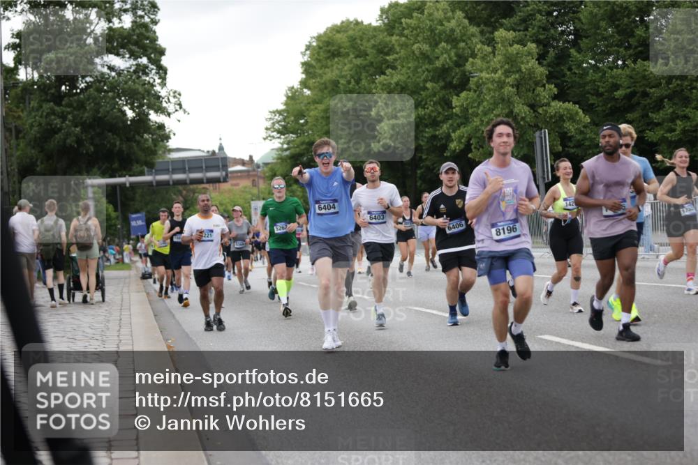 29.06.2025 - hella hamburg halbmarathon Jannik Wohlers http://msf.ph/oto/8151665 29.06.2025 10:51:48 Lombardsbrücke 1418, 1978, 3038, 3645, 4087, 4273, 4436, 4598, 4815, 5062, 5262, 6386, 6403, 6404, 6406, 6456, 6985, 7690, 7691, 8194, 8196, 8250, 8251, 9368, 9460, 9730, 10296, 10342, 10634, 10673, 10884, 11126, 11127, 11375, 11736, 11899, 11974, 12089, 12247, 12510, 12525, 12558, 12969, 13094, 13538, 14215, 14235, 14720, 16234, 16262, 16492, 16752, 16973, 17253, 17277, 17326, 17327, 18078, 18221, 18668, 18756, 18817 meine-sportfotos.de