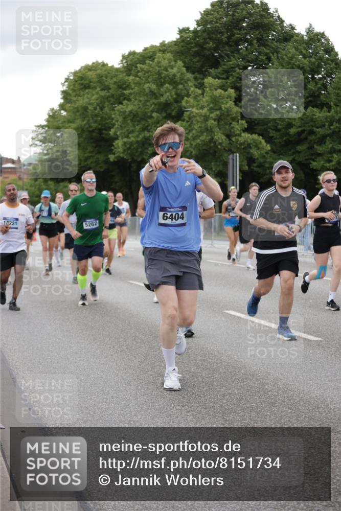 29.06.2025 - hella hamburg halbmarathon Jannik Wohlers http://msf.ph/oto/8151734 29.06.2025 10:51:50 Lombardsbrücke 1978, 3038, 3645, 4087, 4273, 4436, 4815, 5262, 6386, 6403, 6404, 6406, 6456, 6985, 7690, 7691, 7735, 8194, 8196, 8250, 8251, 9368, 9730, 9731, 10296, 10342, 10634, 10884, 11084, 11126, 11127, 11375, 11736, 11899, 11974, 12089, 12247, 12510, 12525, 12546, 12558, 12969, 13094, 13538, 14215, 14235, 16234, 16262, 16492, 16752, 16973, 17253, 17277, 17326, 17327, 18078, 18115, 18221, 18633, 18668, 18756, 18817 meine-sportfotos.de