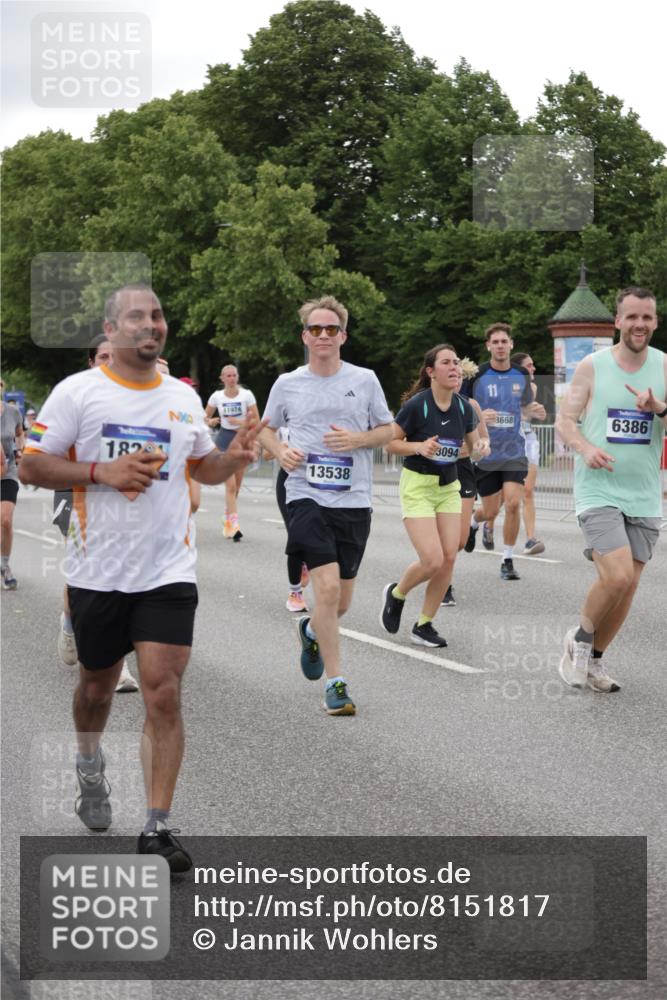 29.06.2025 - hella hamburg halbmarathon Jannik Wohlers http://msf.ph/oto/8151817 29.06.2025 10:51:53 Lombardsbrücke 3645, 4087, 4273, 4436, 4815, 5262, 6386, 6403, 6404, 6406, 6456, 6671, 6985, 7690, 7691, 7735, 7812, 8194, 8196, 9368, 9731, 10296, 10342, 10634, 10884, 11084, 11126, 11127, 11297, 11736, 11899, 11974, 12089, 12247, 12525, 12546, 12558, 13094, 13207, 13208, 13538, 14215, 14235, 14893, 16234, 16262, 16492, 16752, 16973, 17326, 17327, 18115, 18221, 18633, 18668, 18756, 18817 meine-sportfotos.de