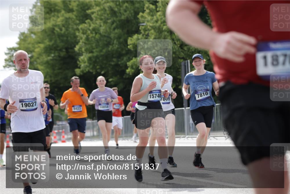 29.06.2025 - hella hamburg halbmarathon Jannik Wohlers http://msf.ph/oto/8151837 29.06.2025 10:14:55 Lombardsbrücke 1296, 1524, 1745, 2281, 2720, 3513, 3650, 5271, 5986, 6317, 7452, 7809, 7810, 8237, 8256, 9307, 9423, 9847, 9975, 9997, 10858, 12457, 12521, 12524, 13197, 13453, 13500, 13881, 15150, 15740, 16040, 17128, 17949, 18203, 18252, 18769, 18800, 18939, 19027 meine-sportfotos.de