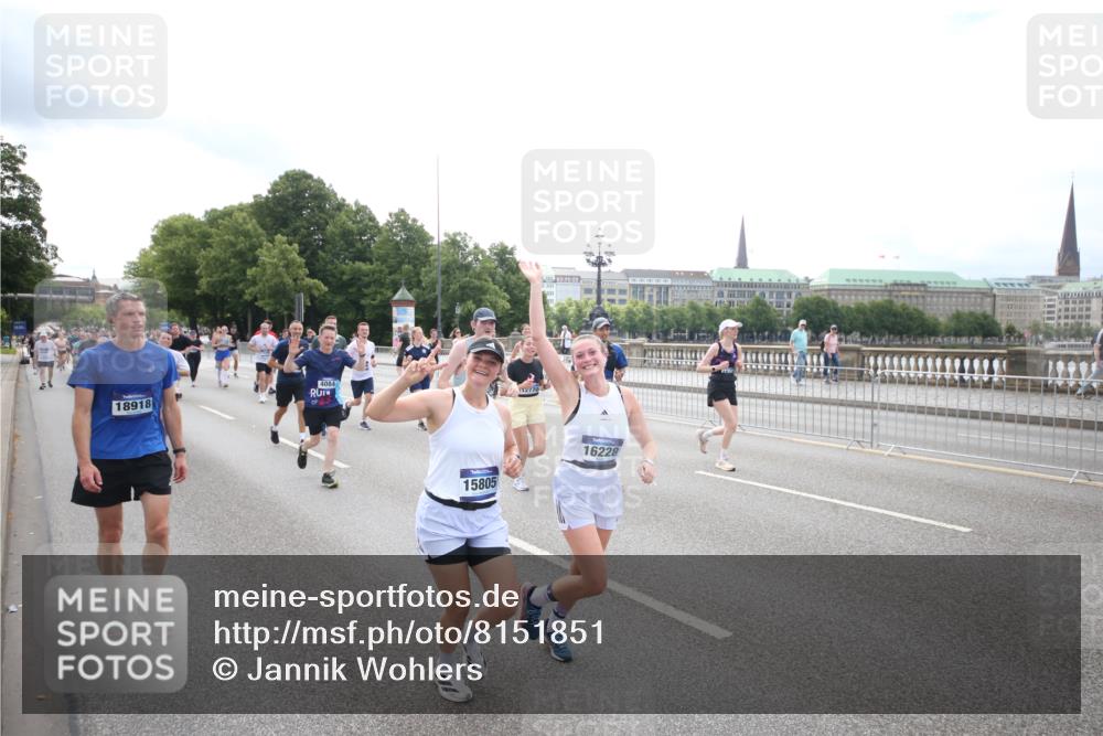 29.06.2025 - hella hamburg halbmarathon Jannik Wohlers http://msf.ph/oto/8151851 29.06.2025 10:36:19 Lombardsbrücke 1118, 1948, 2124, 2552, 2588, 3428, 3873, 3895, 4084, 4618, 4762, 4996, 5789, 6156, 7773, 8499, 8936, 8937, 9295, 9500, 9694, 9701, 10123, 10487, 11672, 11831, 11912, 12302, 12605, 12770, 12775, 13092, 13106, 13265, 13266, 13657, 13704, 13902, 13903, 14695, 15077, 15588, 15805, 15972, 15992, 16228, 16977, 17018, 17115, 17156, 17349, 17807, 18152, 18174, 18482, 18488, 18644, 18646, 18918, 18929 meine-sportfotos.de