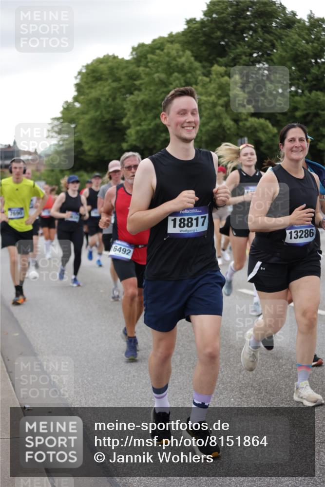 29.06.2025 - hella hamburg halbmarathon Jannik Wohlers http://msf.ph/oto/8151864 29.06.2025 10:51:55 Lombardsbrücke 2528, 3645, 4087, 4273, 4436, 4815, 5262, 6386, 6403, 6404, 6406, 6671, 6985, 7690, 7691, 7735, 7812, 8194, 8196, 9103, 9368, 9731, 10080, 10296, 10342, 10634, 10884, 11084, 11126, 11127, 11297, 11736, 11899, 11974, 12089, 12247, 12525, 12546, 12558, 13094, 13207, 13208, 13538, 14215, 14235, 14893, 16262, 16492, 16752, 16973, 17326, 17327, 18115, 18221, 18633, 18668, 18756, 18817 meine-sportfotos.de