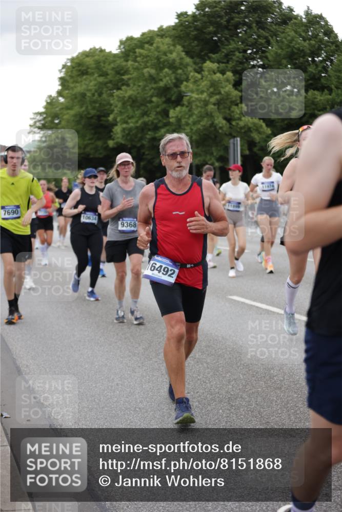 29.06.2025 - hella hamburg halbmarathon Jannik Wohlers http://msf.ph/oto/8151868 29.06.2025 10:51:55 Lombardsbrücke 2528, 3645, 4087, 4273, 4436, 4815, 5262, 6386, 6403, 6404, 6406, 6671, 6985, 7690, 7691, 7735, 7812, 8194, 8196, 9103, 9368, 9731, 10080, 10296, 10342, 10634, 10884, 11084, 11126, 11127, 11297, 11736, 11899, 11974, 12089, 12247, 12525, 12546, 12558, 13094, 13207, 13208, 13538, 14215, 14235, 14893, 16262, 16492, 16752, 16973, 17326, 17327, 18115, 18221, 18633, 18668, 18756, 18817 meine-sportfotos.de