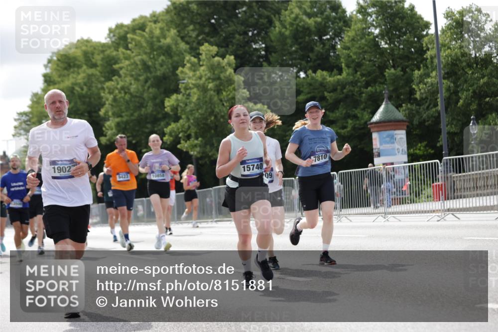 29.06.2025 - hella hamburg halbmarathon Jannik Wohlers http://msf.ph/oto/8151881 29.06.2025 10:14:56 Lombardsbrücke 1524, 2281, 2720, 3513, 3650, 5271, 5739, 5986, 6317, 7452, 7809, 7810, 8237, 8256, 9307, 9423, 9847, 9997, 10858, 12457, 12521, 12524, 13197, 13453, 13500, 13881, 15150, 15740, 16040, 17949, 18203, 18252, 18769, 18800, 18939, 19027 meine-sportfotos.de