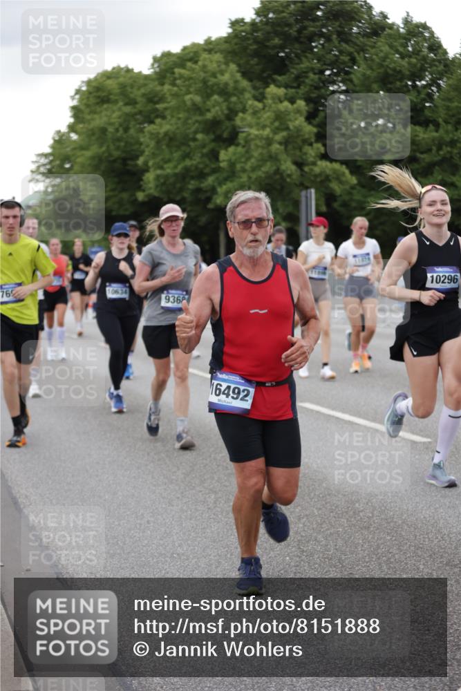 29.06.2025 - hella hamburg halbmarathon Jannik Wohlers http://msf.ph/oto/8151888 29.06.2025 10:51:56 Lombardsbrücke 2528, 3645, 4273, 4436, 4815, 5262, 6386, 6403, 6404, 6406, 6671, 6985, 7690, 7691, 7735, 7812, 8194, 8196, 9103, 9368, 9731, 10080, 10296, 10342, 10634, 10884, 11084, 11126, 11127, 11297, 11736, 11899, 11974, 12089, 12247, 12525, 12546, 12558, 13094, 13207, 13208, 13538, 13677, 14215, 14235, 14893, 15205, 16262, 16492, 16752, 16973, 17326, 17327, 18115, 18221, 18633, 18668, 18756, 18817 meine-sportfotos.de