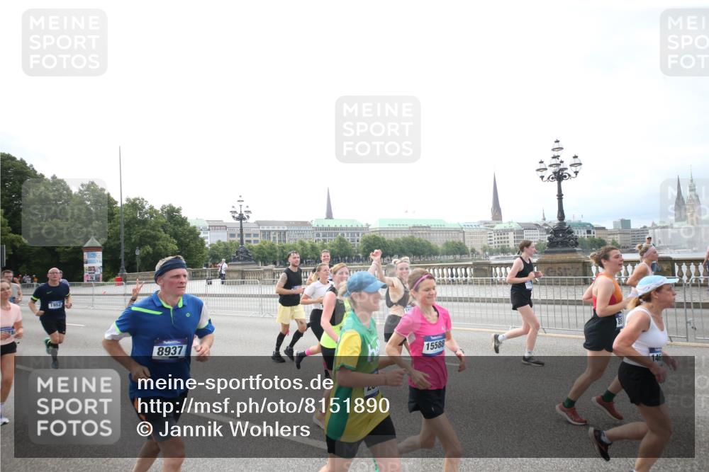 29.06.2025 - hella hamburg halbmarathon Jannik Wohlers http://msf.ph/oto/8151890 29.06.2025 10:36:30 Lombardsbrücke 1118, 1253, 1339, 1488, 1490, 1948, 1952, 1954, 2552, 2588, 3165, 3873, 3895, 4084, 4618, 4762, 4996, 5224, 5538, 5640, 5786, 5789, 6156, 6359, 7202, 7773, 8007, 8315, 8499, 8758, 8936, 8937, 9295, 9500, 9694, 9701, 10123, 10487, 10862, 11672, 11831, 11843, 11912, 12087, 12184, 12218, 12302, 12532, 12605, 12770, 12775, 13106, 13165, 13657, 13704, 13902, 14695, 15106, 15353, 15588, 15907, 15972, 15992, 16304, 16309, 16885, 17018, 17115, 17349, 17504, 17591, 18482 meine-sportfotos.de