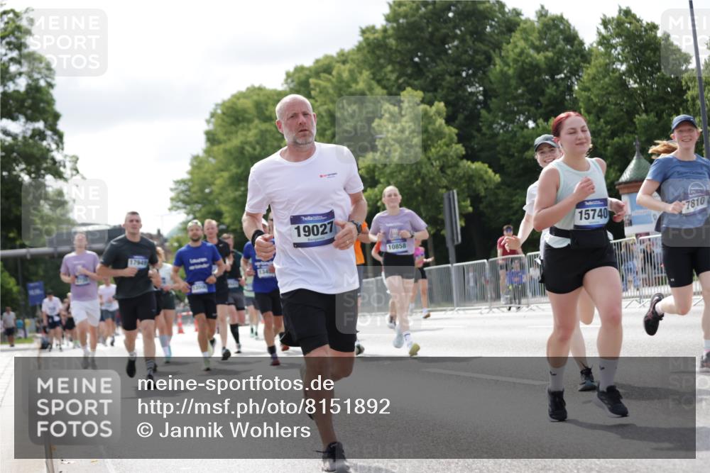 29.06.2025 - hella hamburg halbmarathon Jannik Wohlers http://msf.ph/oto/8151892 29.06.2025 10:14:57 Lombardsbrücke 1524, 2281, 2720, 3513, 3650, 5271, 5739, 5986, 6317, 7452, 7809, 7810, 8256, 9307, 9423, 9847, 9997, 10858, 12457, 12521, 12524, 13197, 13453, 13500, 13881, 15150, 15740, 16040, 17949, 18203, 18252, 18769, 18800, 18939, 19027 meine-sportfotos.de