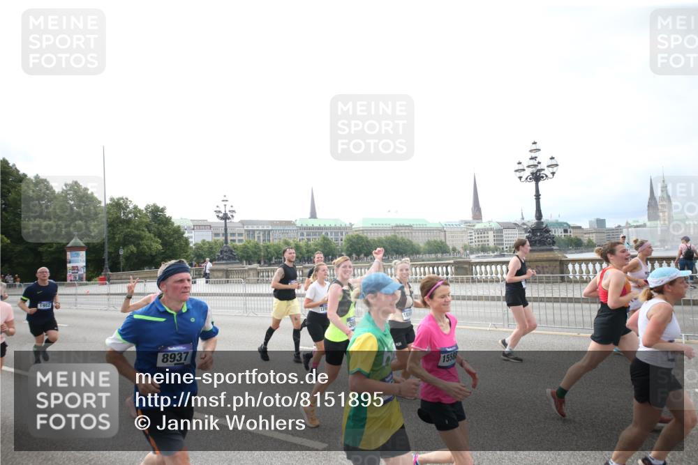 29.06.2025 - hella hamburg halbmarathon Jannik Wohlers http://msf.ph/oto/8151895 29.06.2025 10:36:30 Lombardsbrücke 1118, 1253, 1339, 1488, 1490, 1948, 1952, 1954, 2552, 2588, 3165, 3873, 3895, 4084, 4618, 4762, 4996, 5224, 5538, 5640, 5786, 5789, 6156, 6359, 7202, 7773, 8007, 8315, 8499, 8758, 8936, 8937, 9295, 9500, 9694, 9701, 10123, 10487, 10862, 11672, 11831, 11843, 11912, 12087, 12184, 12218, 12302, 12532, 12605, 12770, 12775, 13106, 13165, 13657, 13704, 13902, 14695, 15106, 15353, 15588, 15907, 15972, 15992, 16304, 16309, 16885, 17018, 17115, 17349, 17504, 17591, 18482 meine-sportfotos.de
