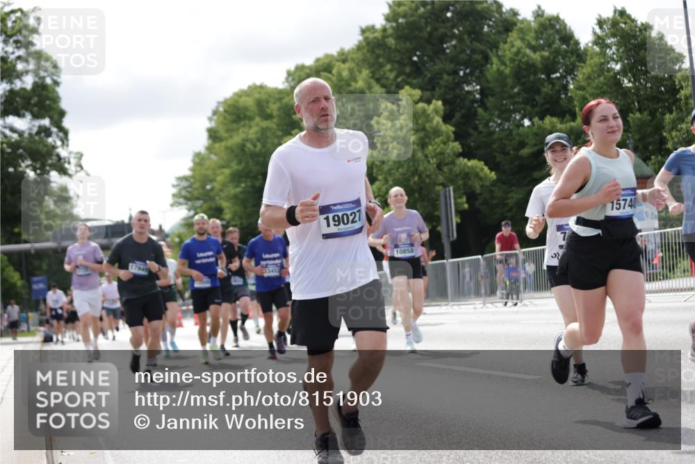29.06.2025 - hella hamburg halbmarathon Jannik Wohlers http://msf.ph/oto/8151903 29.06.2025 10:14:57 Lombardsbrücke 1524, 2281, 2720, 3513, 3650, 5271, 5739, 5986, 6317, 7452, 7809, 7810, 8256, 9307, 9423, 9847, 9997, 10858, 12457, 12521, 12524, 13197, 13453, 13500, 13881, 15150, 15740, 16040, 17949, 18203, 18252, 18769, 18800, 18939, 19027 meine-sportfotos.de