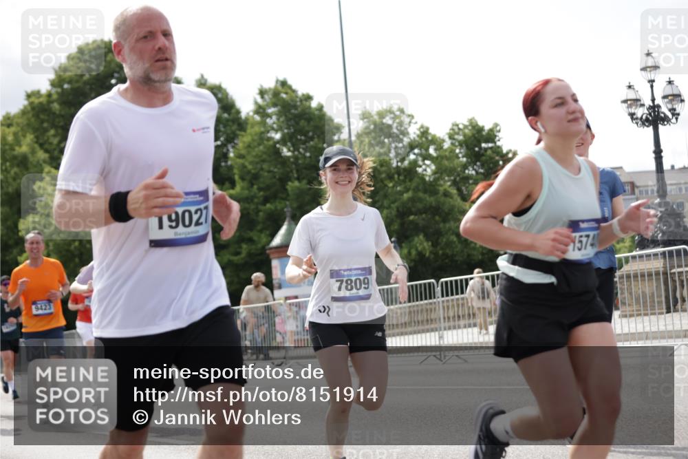 29.06.2025 - hella hamburg halbmarathon Jannik Wohlers http://msf.ph/oto/8151914 29.06.2025 10:14:58 Lombardsbrücke 1524, 2720, 3650, 5271, 5739, 5986, 6317, 7452, 7809, 7810, 8256, 9307, 9423, 9847, 9997, 10858, 12457, 12521, 12524, 13197, 13453, 13500, 13881, 15150, 15740, 16040, 17949, 18203, 18252, 18769, 18800, 18939, 19027 meine-sportfotos.de