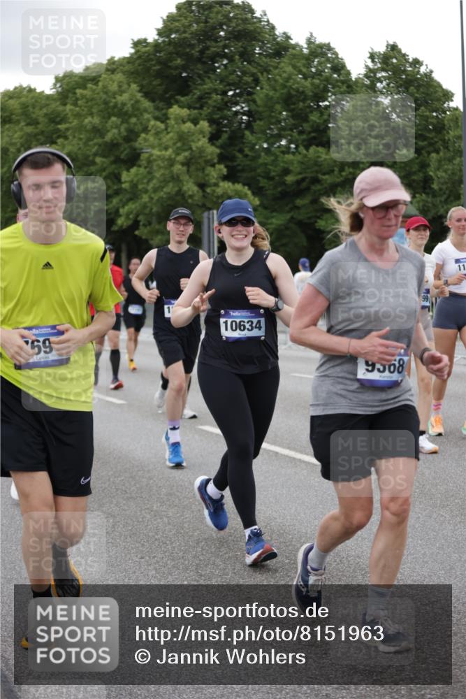29.06.2025 - hella hamburg halbmarathon Jannik Wohlers http://msf.ph/oto/8151963 29.06.2025 10:51:58 Lombardsbrücke 2528, 3645, 4436, 4815, 5262, 6386, 6403, 6404, 6406, 6671, 6985, 7690, 7691, 7735, 7812, 8194, 8196, 9103, 9368, 9731, 10080, 10296, 10342, 10634, 10884, 11084, 11126, 11127, 11297, 11736, 11899, 11974, 12089, 12247, 12525, 12546, 12558, 13094, 13207, 13208, 13538, 13677, 14215, 14235, 14893, 15205, 16262, 16492, 16752, 16973, 17326, 17327, 18115, 18221, 18633, 18668, 18756, 18817 meine-sportfotos.de