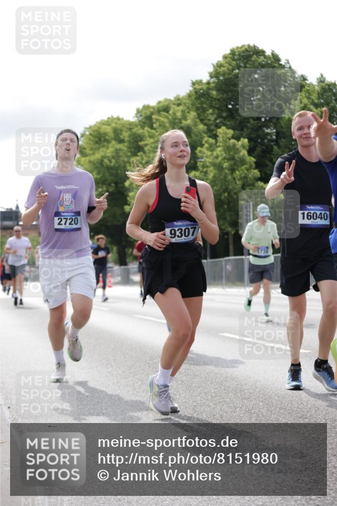 29.06.2025 - hella hamburg halbmarathon Jannik Wohlers http://msf.ph/oto/8151980 29.06.2025 10:15:01 Lombardsbrücke 1440, 1524, 2110, 2720, 3417, 3650, 5069, 5271, 5739, 5986, 7452, 7809, 7810, 8256, 9307, 9423, 9847, 9997, 10775, 10858, 12457, 12521, 12524, 13197, 13453, 13500, 15150, 15740, 16040, 16041, 16938, 17949, 18203, 18252, 18769, 18800, 18939, 19027 meine-sportfotos.de
